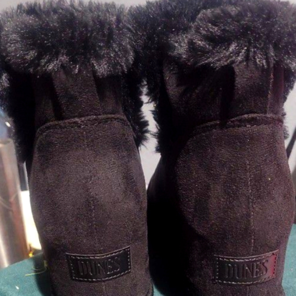 Size 10 Dunes heel Faux boots